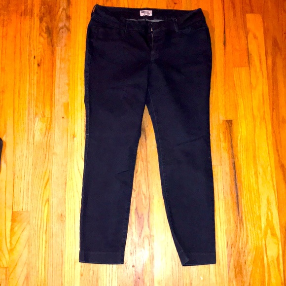 Old Navy Denim - Old Navy The Diva dark denim Jeans